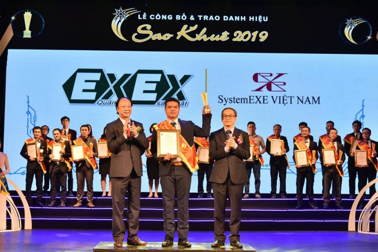 「EXEX生産管理」がベトナムITの最高峰「Sao Khue賞」を受賞いたしました